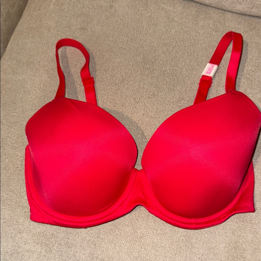 PINK Victoria's Secret Vibrant Red Bra
